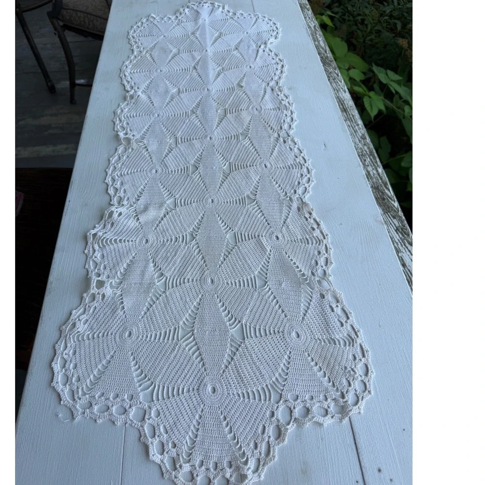 Vintage White Crochet Table Runner Handmade Lace Floral Medallion 40x13